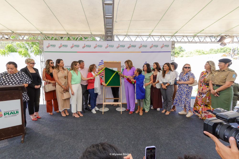 Ministra Cida Gonçalves e Isabel Fonteles realizam ações para mulheres em Parnaíba