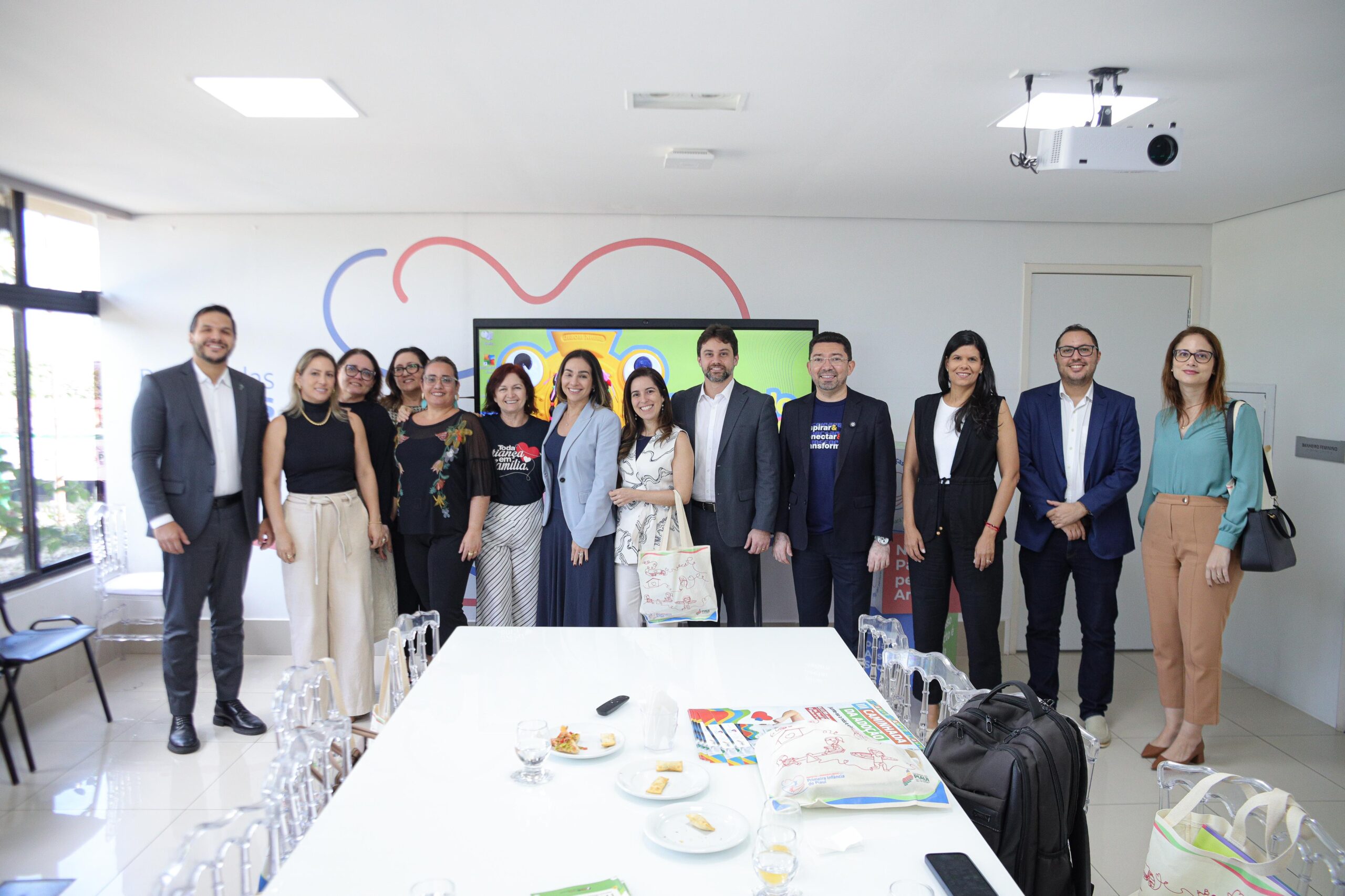 Comitê Gestor do Pacto pelas Crianças do Piauí reforça adesão ao Selo UNICEF e apresenta avanços do aplicativo Primeira Infância
