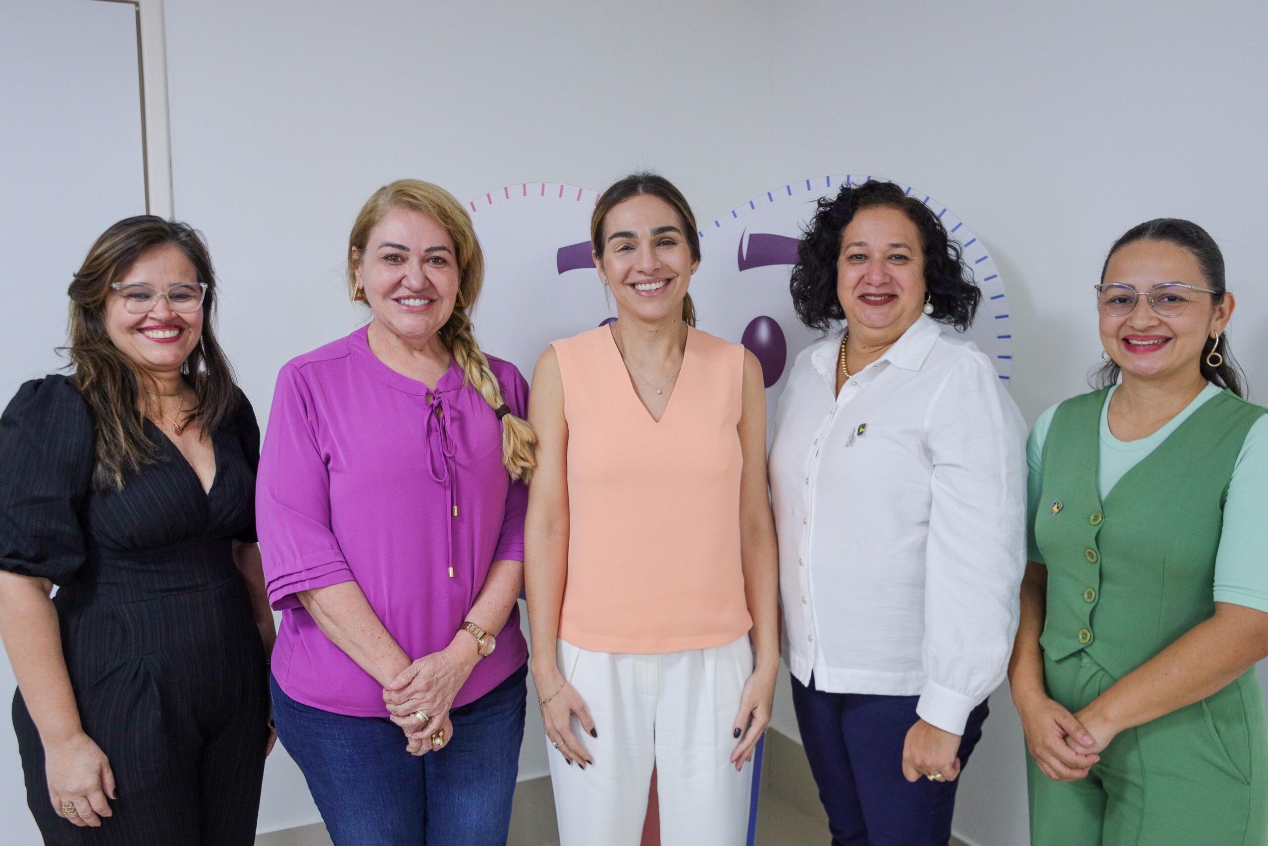 Pacto pelas Crianças do Piauí promove diálogo sobre saúde maternoinfantil e prevenção ao uso de álcool na gestação